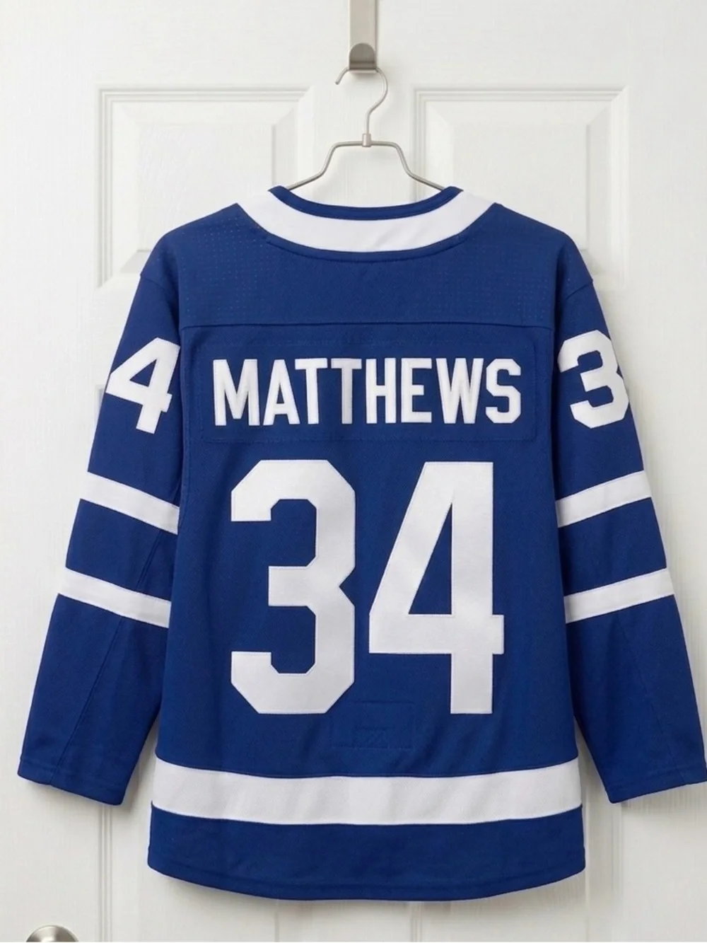 Auston Matthews Toronto Maple Leafs Captain Jersey - Picture 2 of 2